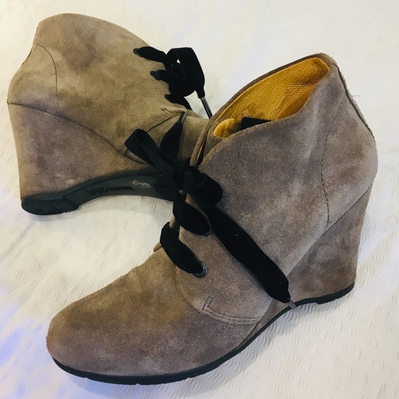 Anthropologie Shoes - Bussola Enna wedge bootie